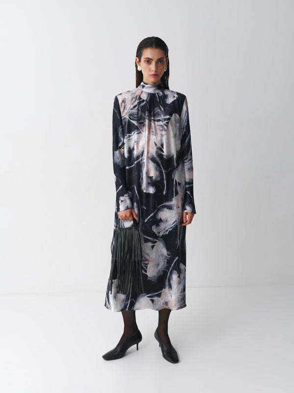 Silk midi dress with ties on the back with print