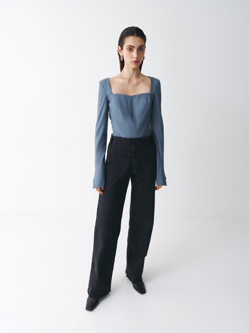 Corset with sleeves in harbor